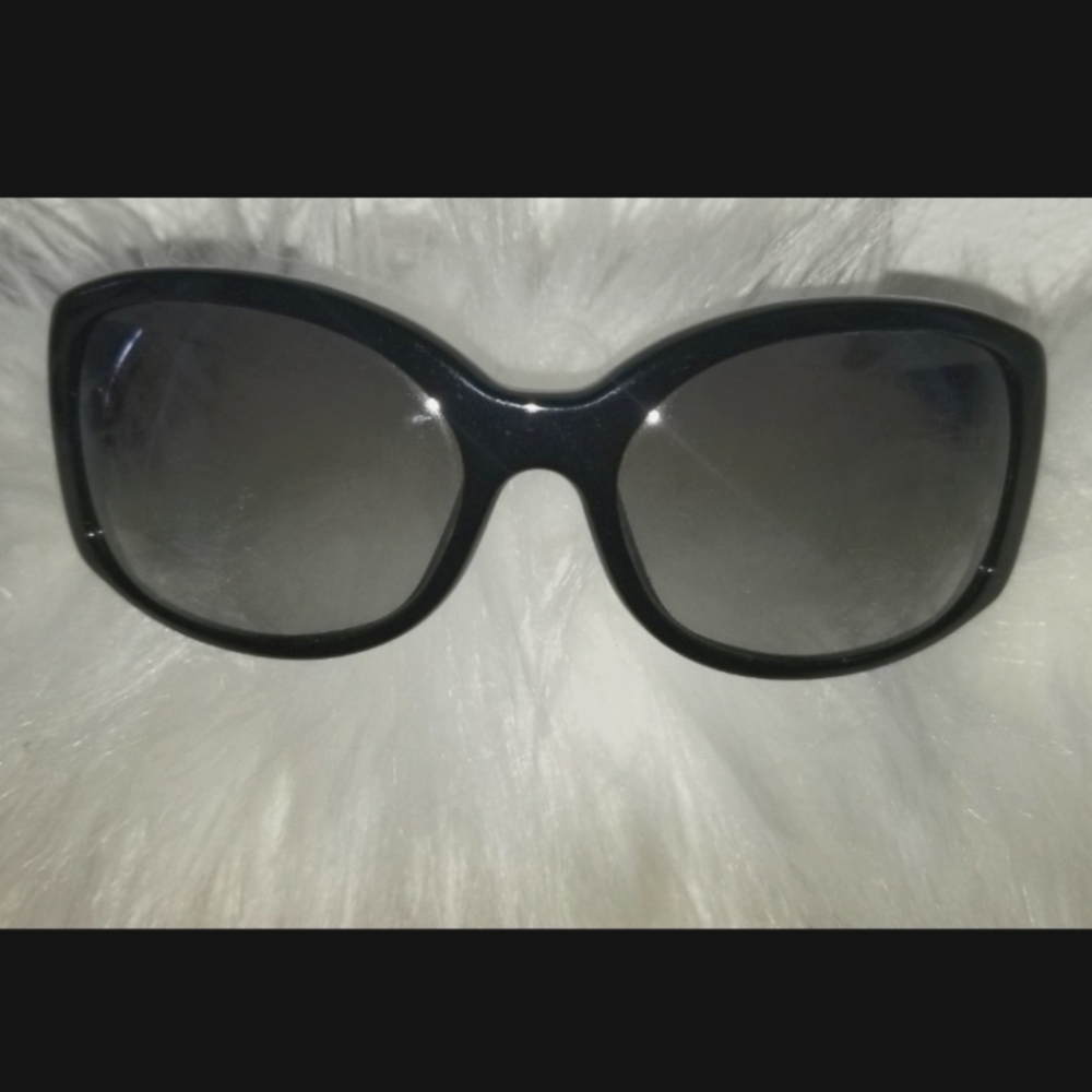Tiffany & Co. Black Framed Return To Tiffany Sunglasses